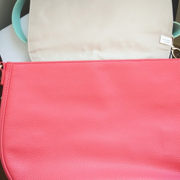 Thirty One Crossbody Bag - Picture 10 of 16